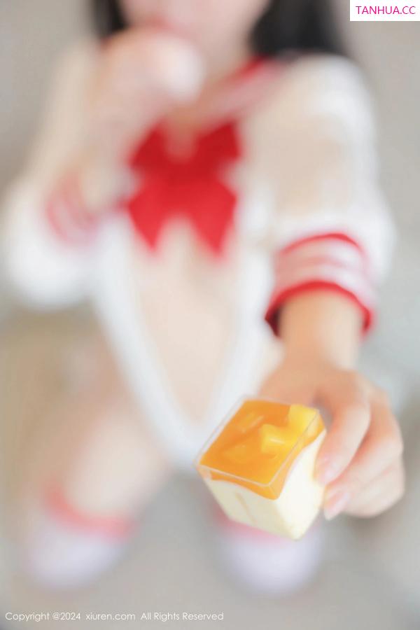   [XiuRen]高清写真图 2024.03.26 No.8293 小薯条nienie 丝袜美腿第49张图片